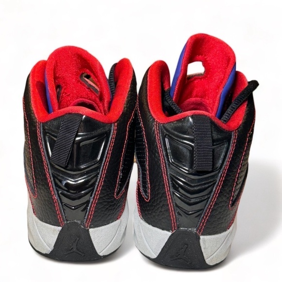 💙Nike Air Jordan B’ Loyal Bred GS -Boys size 3Y💙 - Picture 4 of 8